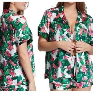 VICTORIA'S SECRET SATIN SLEEP SET PAJAMA SHIRT SHORTS TROPICAL FLORAL M